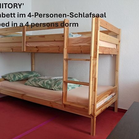 Monkey Factory - Mini Home-Stay Hostel Traben-Trarbach Eksteriør billede