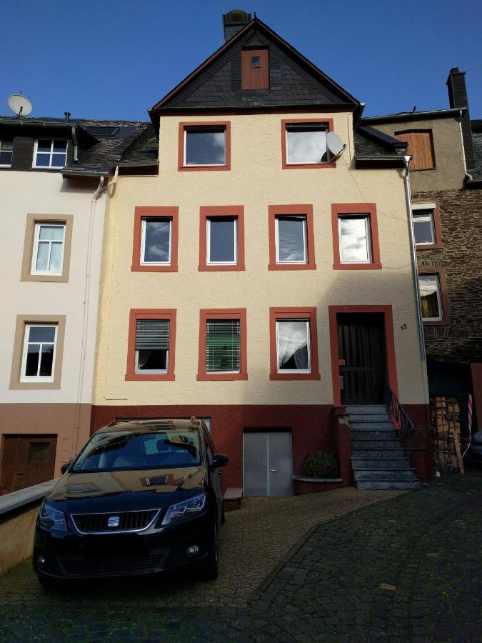 Monkey Factory - Mini Home-Stay Hostel Traben-Trarbach Eksteriør billede
