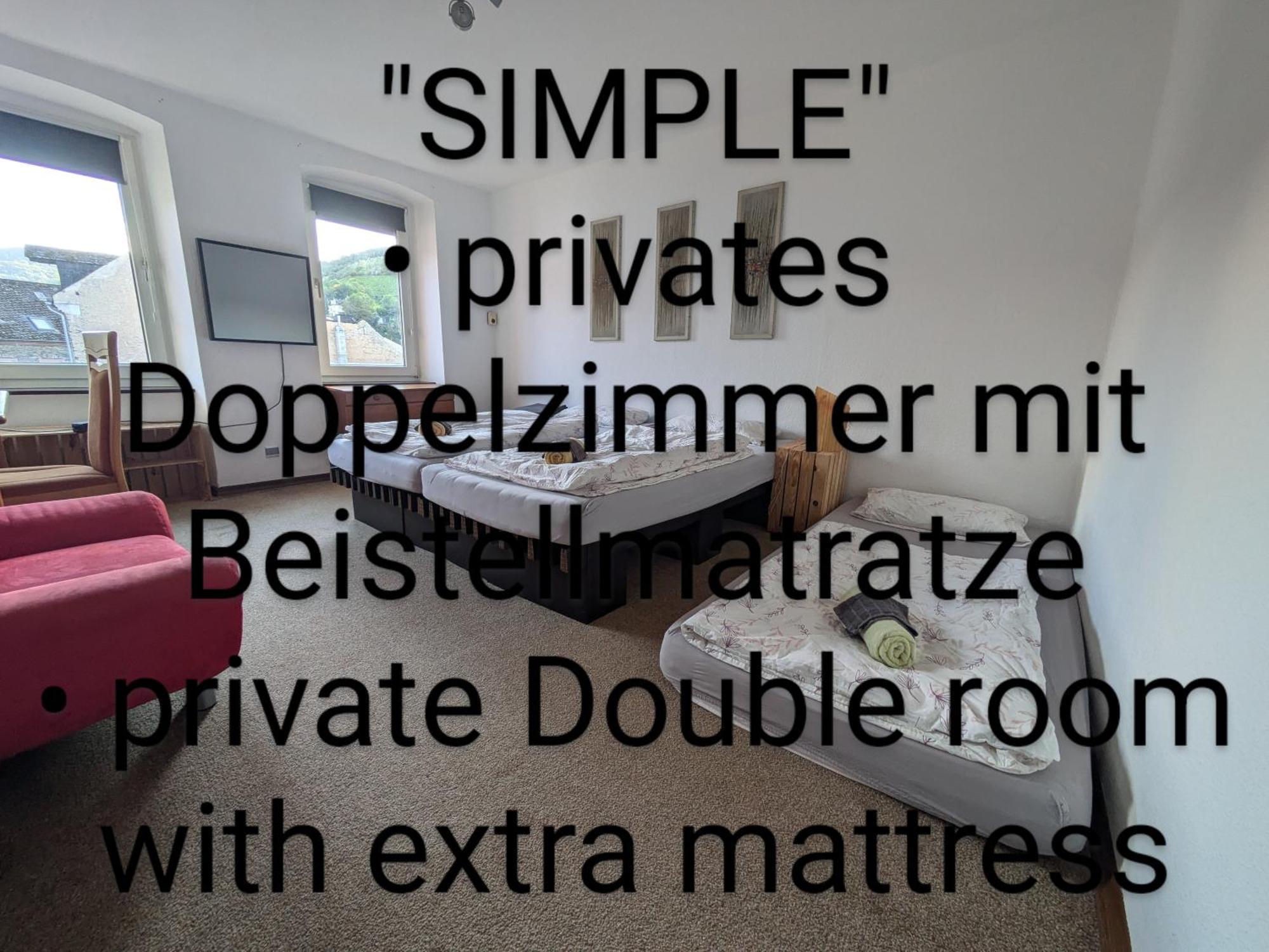 Monkey Factory - Mini Home-Stay Hostel Traben-Trarbach Eksteriør billede